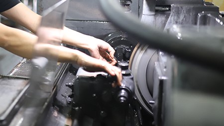 硬質(zhì)合金用(yòng)什麽方法打磨比較好